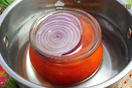 Receptų ruošinių pomidorų ir svogūnų