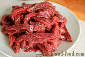 Agurkai su mėsos Korean (rūmai)
