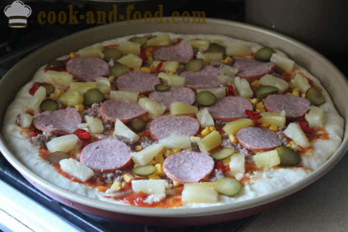 Mielės pica su mėsa ir sūriu namuose - žingsnis po žingsnio nuotrauka, picos receptą su malta mėsa orkaitėje
