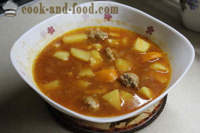 Bulvių sriuba su frikadelėmis ir pomidorų pasta - kaip virėjas pomidorų sriuba su kukuliai, su po žingsnio receptas nuotraukomis žingsnio