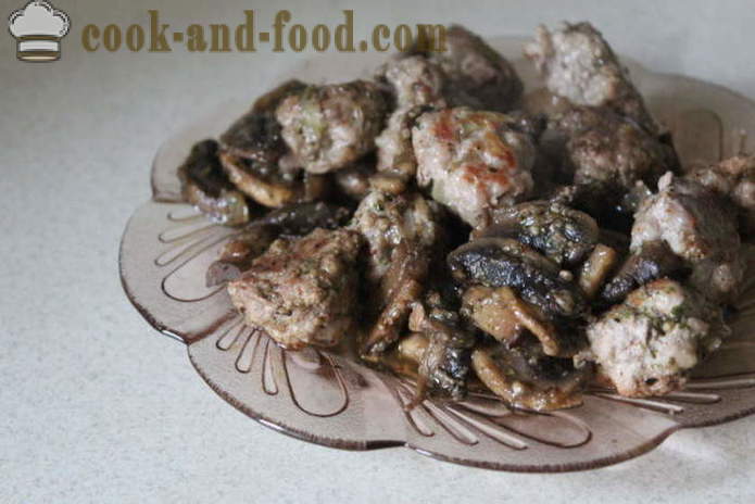 Kiaulienos kukuliai su grybų ir grietinėlės padažu - Kaip paruošti mėsos kamuoliukus maltą mėsą ir grybus, žingsnis po žingsnio receptas nuotraukomis