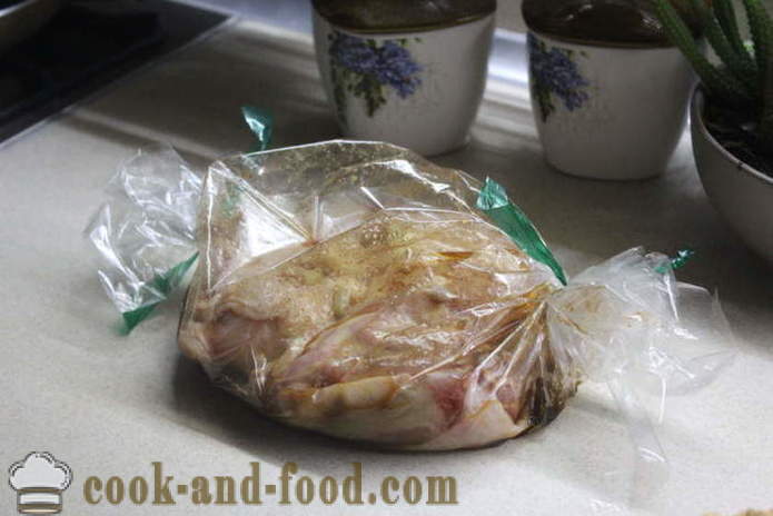Vištienos šlaunelės keptos rankovės - kaip skanus keptos viščiukų šlaunelės orkaitėje sojos padažu, žingsnis po žingsnio receptas nuotraukomis