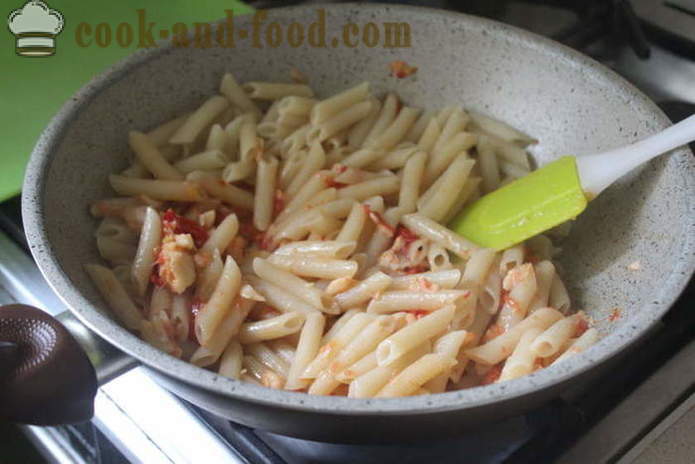 Italų makaronai su pomidorų ir žuvies - kaip virėjas makaronai su žuvies ir pomidorų, žingsnis po žingsnio receptas nuotraukomis
