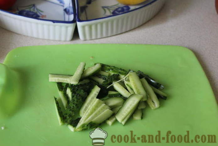 Daržovių salotos su feta - Kaip parengti salotos su fetos sūriu ir daržovėmis, su po žingsnio receptas nuotraukomis žingsnio