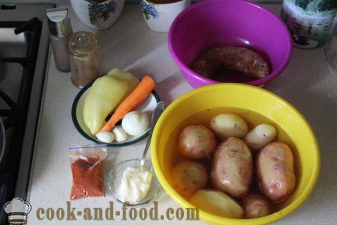 Jauni bulves į puodą su dešra ir daržovėmis - kaip virėjas kepsnys jaunų bulvių orkaitėje, žingsnis po žingsnio receptas nuotraukomis