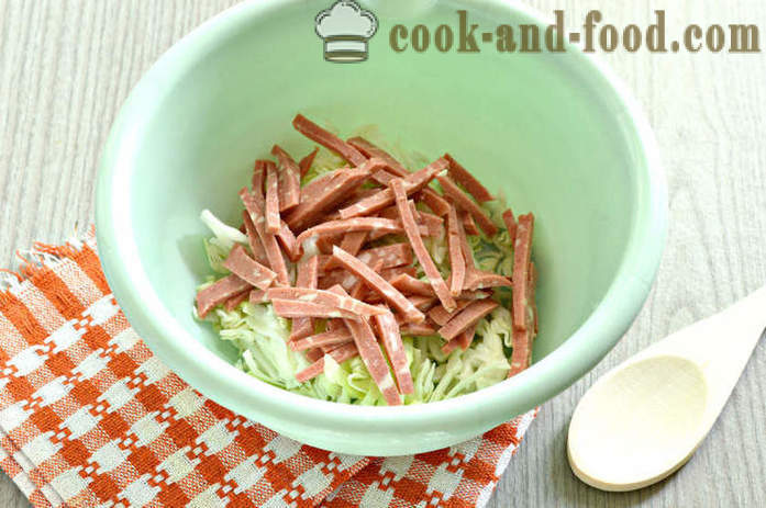 Salotos su skrebučiais, korėjiečių morkos, dešra - Kaip parengti salotos su skrebučiais ir majonezo, žingsnis po žingsnio receptas nuotraukomis