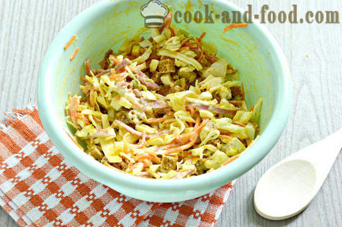 Salotos su skrebučiais, korėjiečių morkos, dešra - Kaip parengti salotos su skrebučiais ir majonezo, žingsnis po žingsnio receptas nuotraukomis