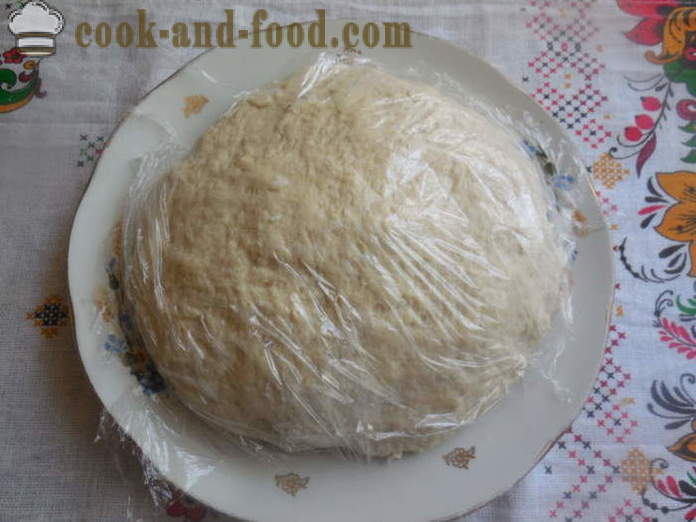 Pyragai su kiaušinio ir svogūnų keptuvėje - Kaip iškepti Neraugintos duonos bandeles, žingsnis po žingsnio receptas nuotraukomis
