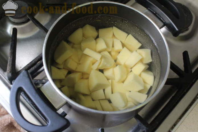 Čekijos bulvių sriuba su grybais - kaip virėjas Čekijos sriuba su grybais, žingsnis po žingsnio receptas nuotraukomis