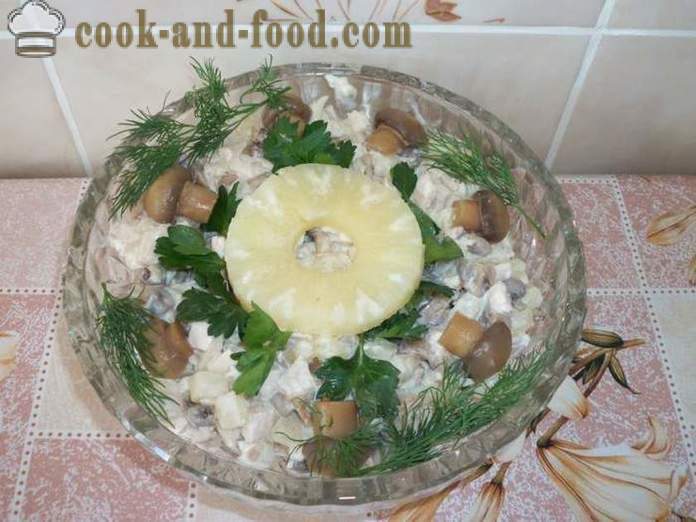 Vištienos salotos su ananasais ir grybais - Kaip Padaryti Vištienos salotos su ananasais ir grybais, žingsnis po žingsnio receptas nuotraukomis
