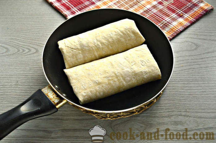 Dešrelės pita duona su sūriu ir majonezu - kaip padaryti, kad dešra pita duonos, žingsnis po žingsnio receptas nuotraukomis