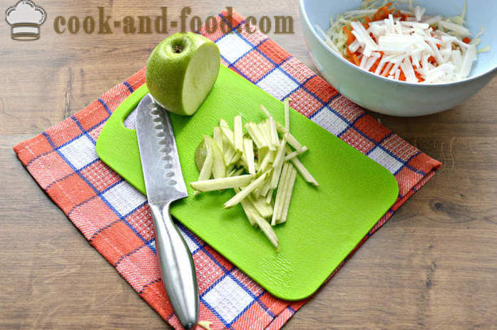 Salotos daikon ridikėliai ir morkų, obuolių ir kopūstų - Kaip paruošti daikon ridikėliai ir sviesto salotos, su po žingsnio receptas nuotraukomis žingsnio