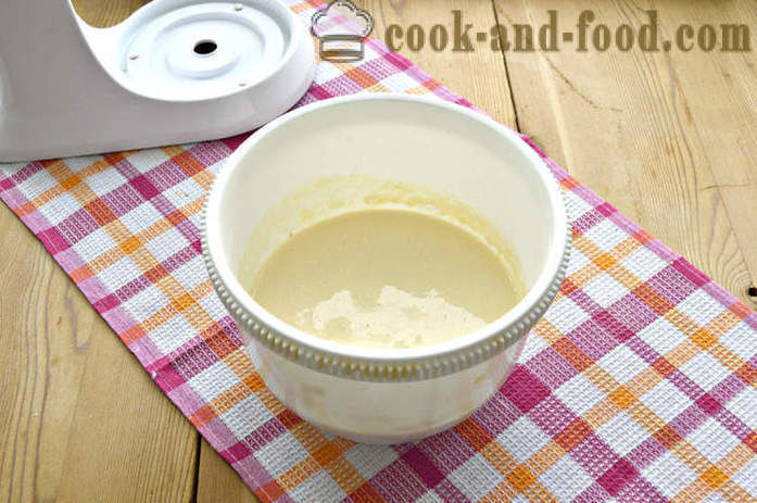 Paprasta pyragas receptas kūdikių maistą orkaitėje - kaip virėjas greitai tortą iš sausų pieno mišinio, žingsnis po žingsnio receptas nuotraukomis