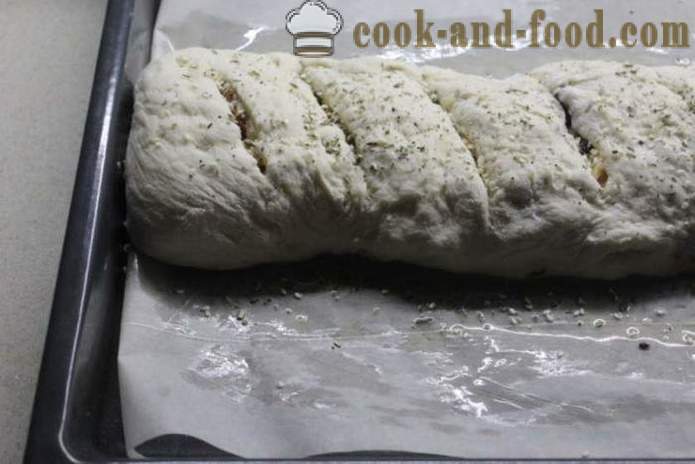 Stromboli - pica ritinėlis mielinės tešlos, kaip padaryti picos į ritinėlius, žingsnis po žingsnio receptas nuotraukomis