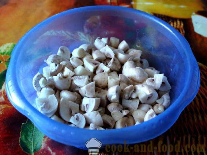 Bulvės su grybais kepti orkaitėje - kaip keptos bulvės su grybais, žingsnis po žingsnio receptas nuotraukomis