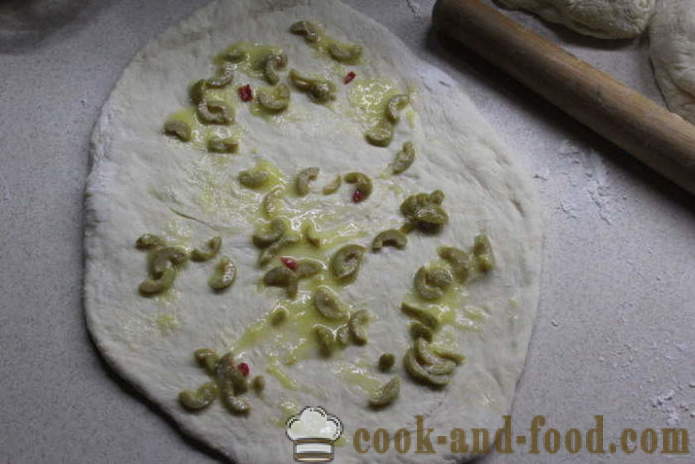 Kepta mielių duona su alyvuogėmis ir pipirai - Kaip iškepti italų duona krosnyje, su po žingsnio receptas nuotraukomis žingsnio