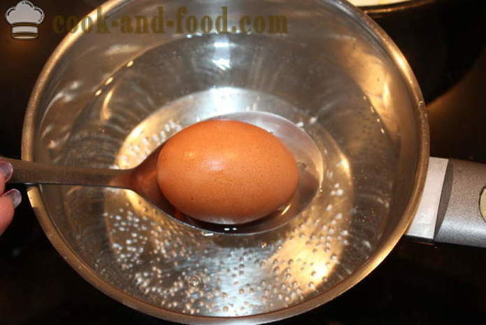 Kiaušinių apvirtas vandenyje - kaip virėjas virtas kiaušinis namuose, žingsnis po žingsnio receptas nuotraukomis