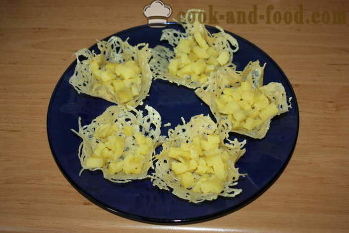 Skanus grybų salotos sūrio krepšelio - Kaip Padaryti sūrio krepšelius salotos, žingsnį po žingsnio receptas nuotraukomis