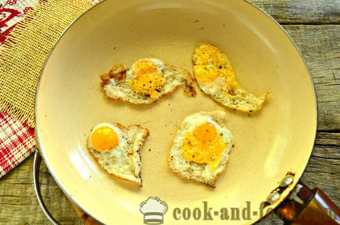 Skrudinta duona su kiaušiniu ir žalumynais dėl keptuvėje - Kaip Padaryti tostą su pusryčiams kiaušinis, žingsnis po žingsnio receptas nuotraukomis