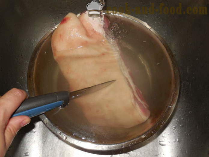 Virtas kiaulienos podcherevka suristi savo rankovėmis - kaip virėjas skanus duonos kiaulienos pilvaplėvės, žingsnis po žingsnio receptas nuotraukomis
