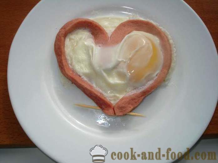 Plakta kiaušinienė į širdį su dešra - kaip padaryti, kad plakta kiaušinienė į širdį forma mikrobangų krosnelėje, žingsnis po žingsnio receptas nuotraukomis