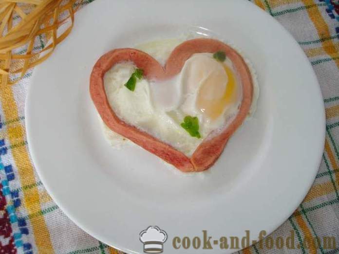 Plakta kiaušinienė į širdį su dešra - kaip padaryti, kad plakta kiaušinienė į širdį forma mikrobangų krosnelėje, žingsnis po žingsnio receptas nuotraukomis