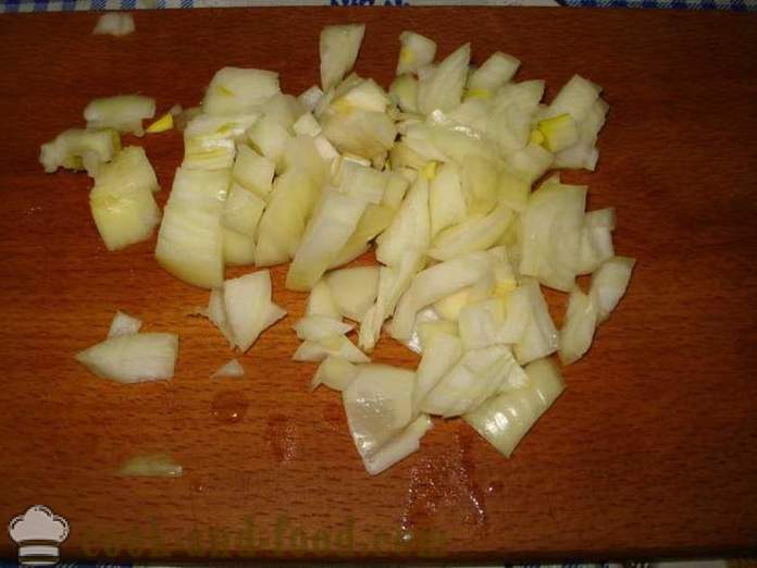 Keptos bulvės su svogūnais - kaip virėjas Keptos bulvės su svogūnais į keptuvę, žingsnis po žingsnio receptas nuotraukomis