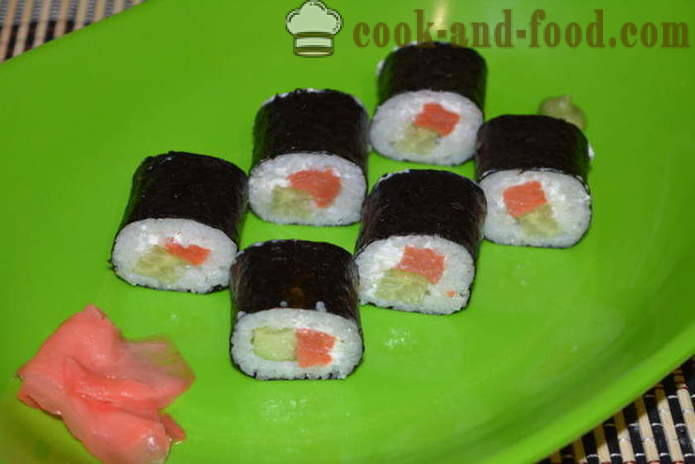 Sushi suktinukai su raudona žuvimi, sūriu ir agurkais - Kaip Padaryti bandeles namie, žingsnis po žingsnio receptas nuotraukomis