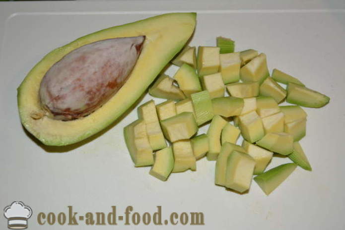 Skanus salotos su avokadu ir vištienos krūtinėlė - kaip parengti salotos su avokadu ir vištiena, su po žingsnio receptas nuotraukomis žingsnio