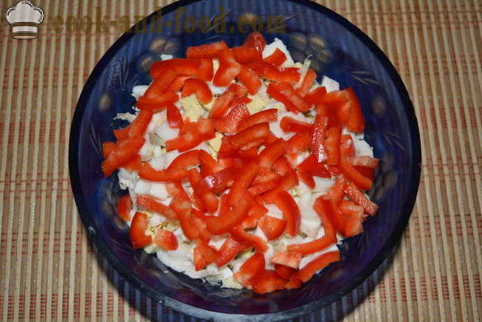 Salotos Kinijos kopūstų salotos su rūkyta dešra, pipirai ir konservuotų kukurūzų - Kaip parengti kinų kopūstų salotos su kukurūzų ir dešros, žingsnis po žingsnio receptas nuotraukomis