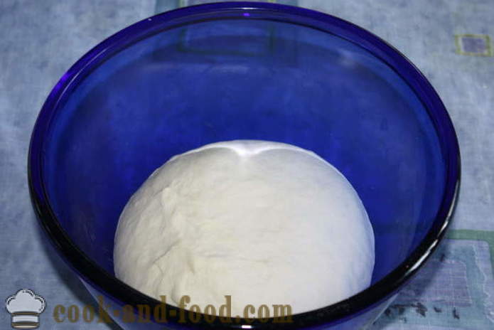 Saldūs mielių tešla sluoksniuotos puffmaffinov - kaip padaryti keistokas mielių tešlos bandelės, receptas su nuotrauka