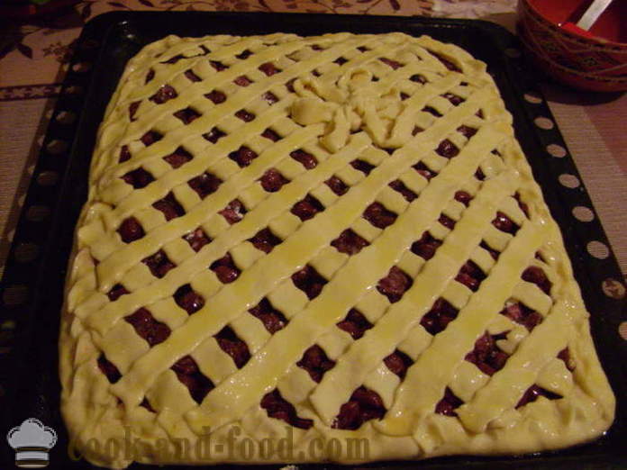 Lauko mielių pyragas su vyšniomis - kaip virėjas tortas su orkaitėje vyšnių, su po žingsnio receptas nuotraukomis žingsnio