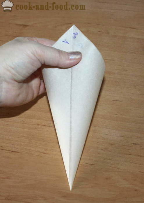 Kaip padaryti, kad vamzdynų maišą namuose su savo rankomis, pagaminti iš popieriaus