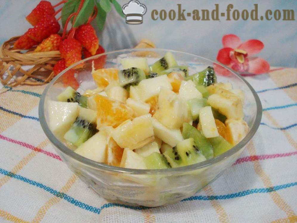 Paprastas vaisių salotos su kondensuotu pienu - kaip padaryti, kad vaisių salotos, žingsnį po žingsnio receptas nuotraukomis