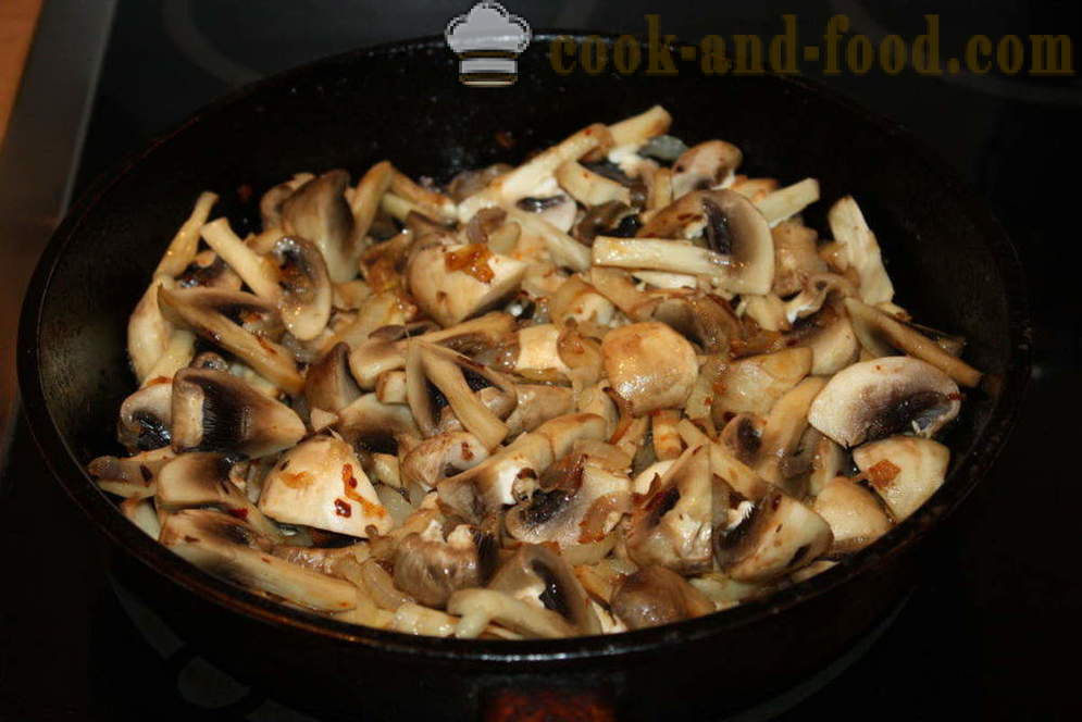 Keptos bulvės su grybais grietinėlės padaže - kaip virėjas bulvės su grybais orkaitėje, su po žingsnio receptas nuotraukomis žingsnio