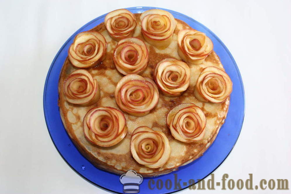 Blynų tortas su grietinėlės sūrio ir obuolių rožių - kaip padaryti blynas pyragą su varške, žingsnis po žingsnio receptas nuotraukomis