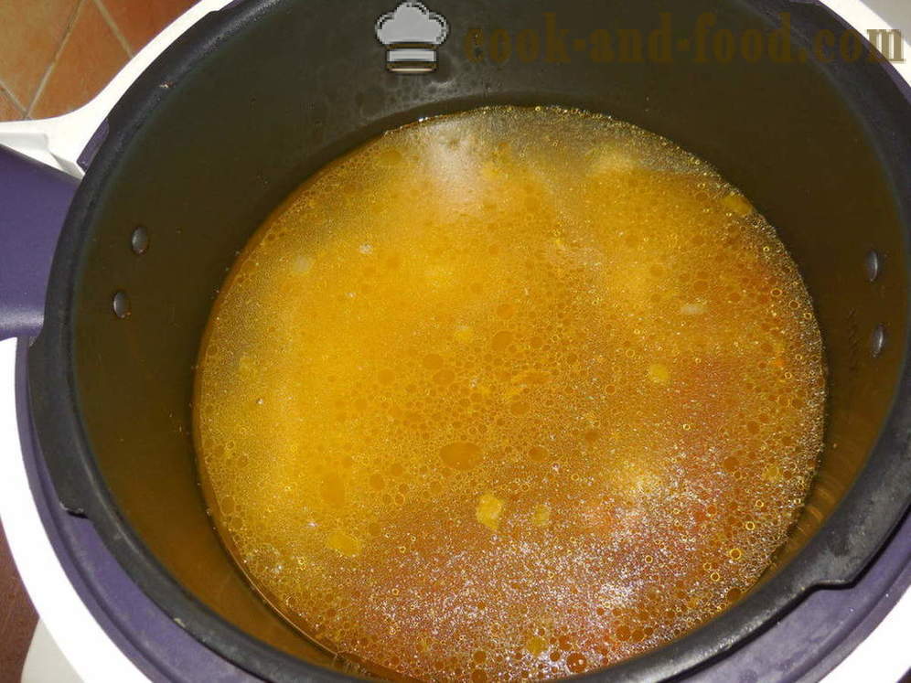 Sriuba su naminiais makaronais ir vištienos širdyse - kaip virėjas vištienos sriuba multivarka, žingsnis po žingsnio receptas nuotraukomis
