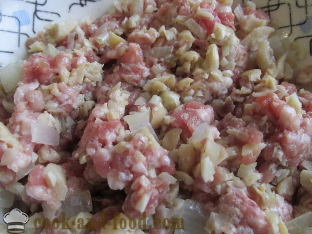 Įdaryti pipirai su mėsa ir grybais - kaip virėjas įdaryti pipirai, žingsnis po žingsnio receptas nuotraukomis