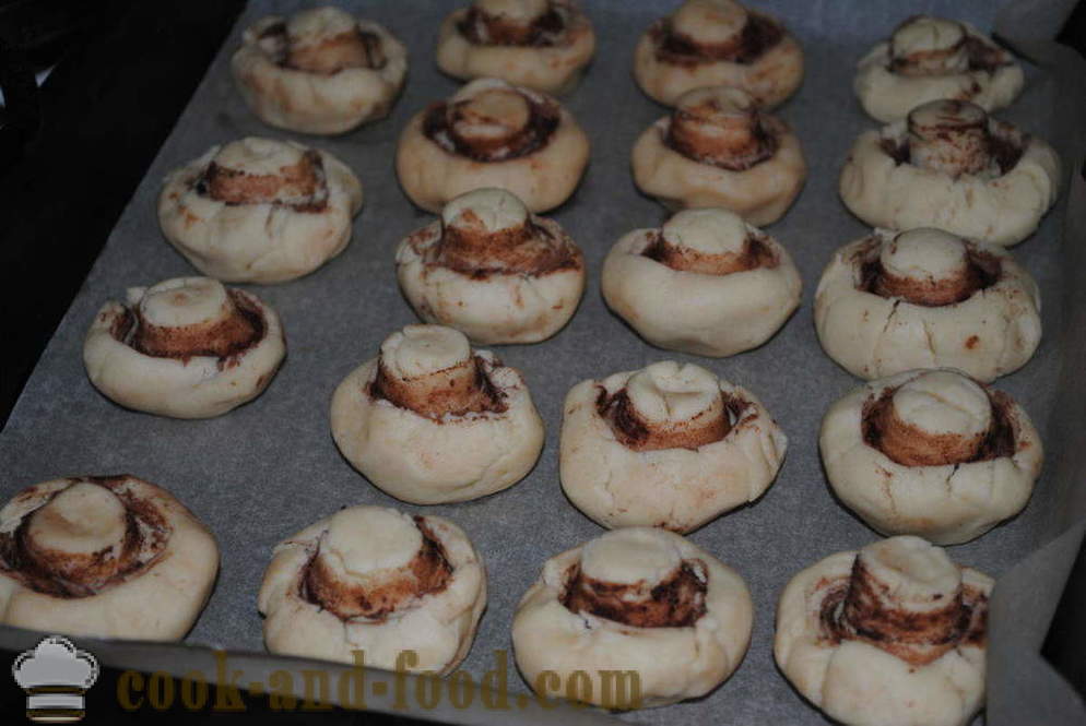 Skanus naminis sausainiai su krakmolo grybų - kaip virėjas sausainiai pievagrybiai, žingsnis po žingsnio receptas nuotraukomis