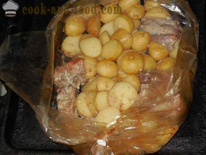 Skanus Naujos bulvės keptos orkaitėje su mėsos - taip skanus keptos Naujos bulvės į skylę, receptas su nuotraukomis, žingsnis po žingsnio