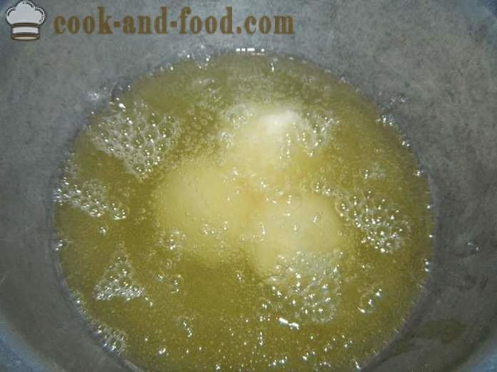 Varškės spurgos kepti aliejuje keptuvėje - kaip greitai virėjas spurgos iš sūrio, žingsnis po žingsnio receptas nuotraukomis