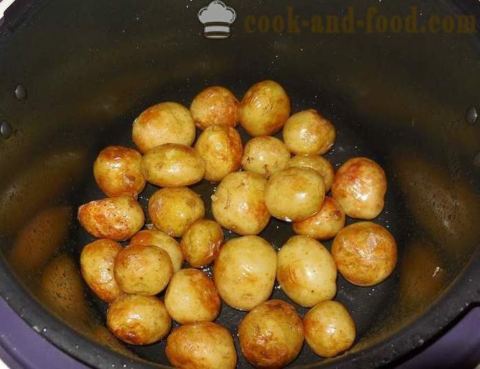 Jauni bulvės multivarka su grietine, krapais ir česnaku - žingsnis po žingsnio receptai su nuotraukomis, kaip skanūs virti šviežių bulvių