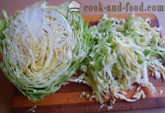 Lengvas ir skanus pavasario salotos, kopūstai, ridikėliai ir agurkai be majonezo - Kaip padaryti, kad pavasario salotos su po žingsnio receptas nuotraukomis žingsnio