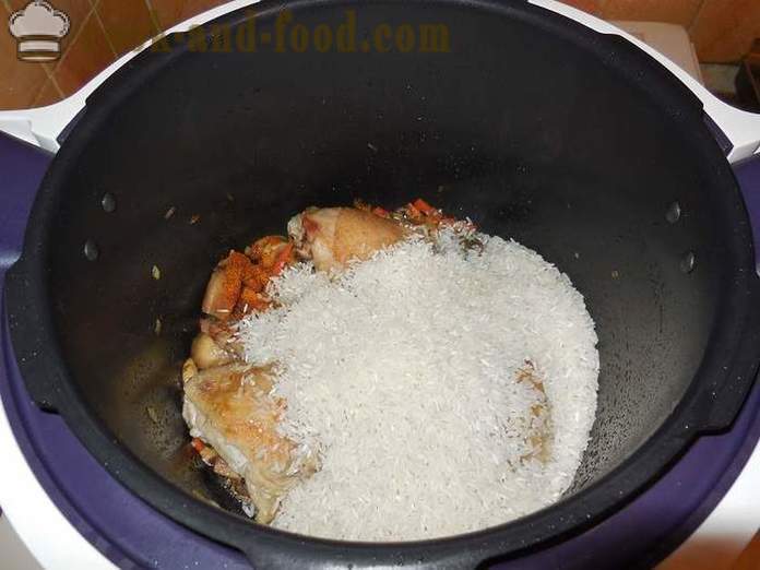 Ryžiai su vištiena ir grybais multivarka ar kaip virėjas rizoto į multivarka, žingsnis po žingsnio receptai su nuotraukomis.