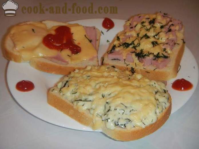 Paprasta receptai karštų sumuštinių su sūriu ir dešra skubotai