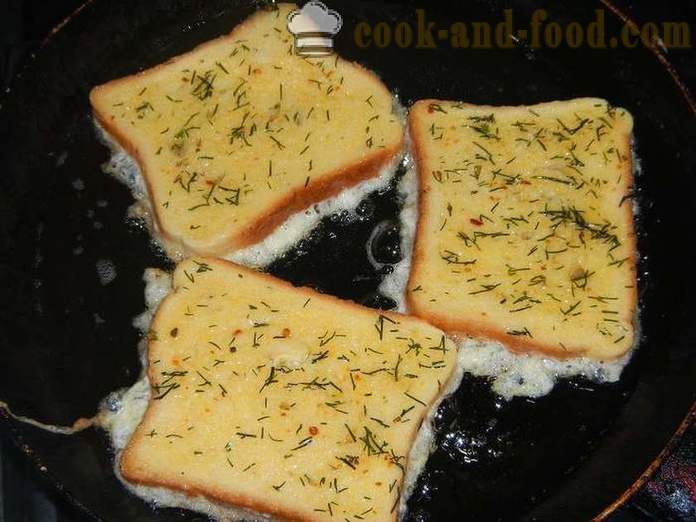 Tostas baltos duonos su kiaušiniu: saldus, druskos ir česnakų. Kaip padaryti, kad skanus skrebučiais keptuvėje - žingsnis po žingsnio receptai su nuotraukomis.