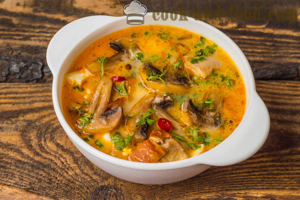 Pasiruošimas neįprastus patiekalus: sriuba su žirnių ir grybų - Video receptai namuose