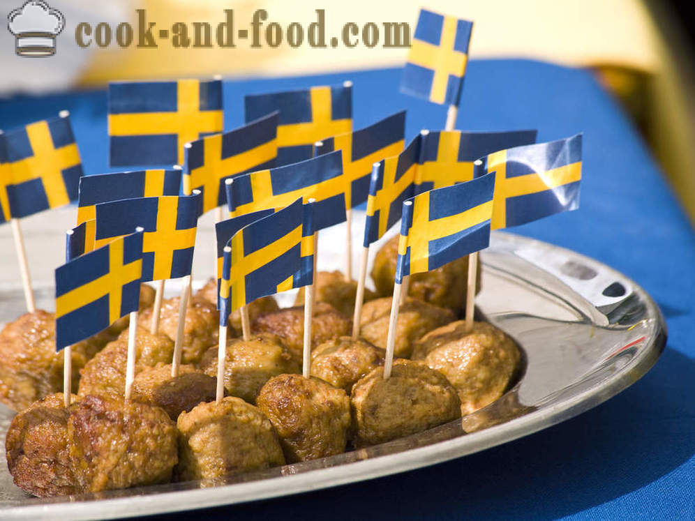 Švedija: Karlsson mėgstamos mėsos ir saldžiųjų žirnių sriuba - video receptai namuose